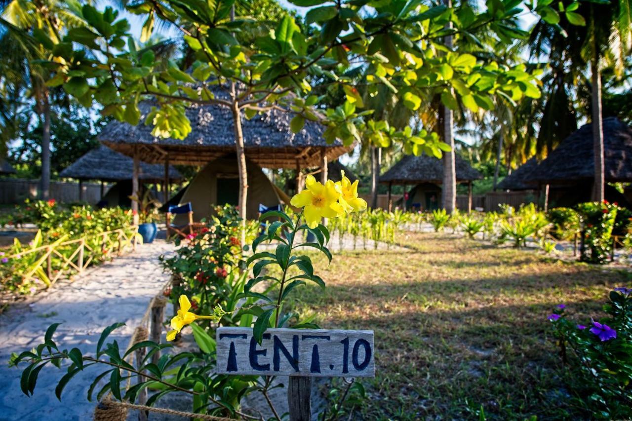 Big Blu Mafia Island Dive Resort Utende Exterior foto